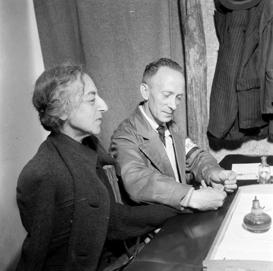 Reportage van het Repatrieringscentrum te Eindhoven, Bestanddeelnr 900-4514