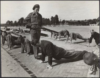 Reportage uit kamp Vught Gedetineerde NSB-ers, Bestanddeelnr 024-1015 photo