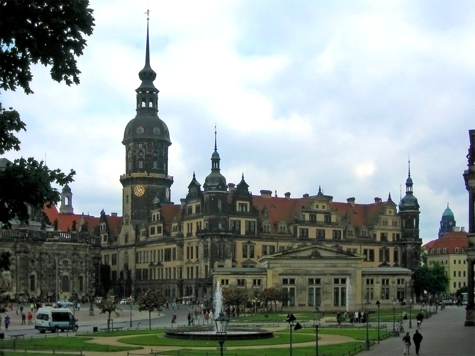 Residenzschloss.von.Nordwesten