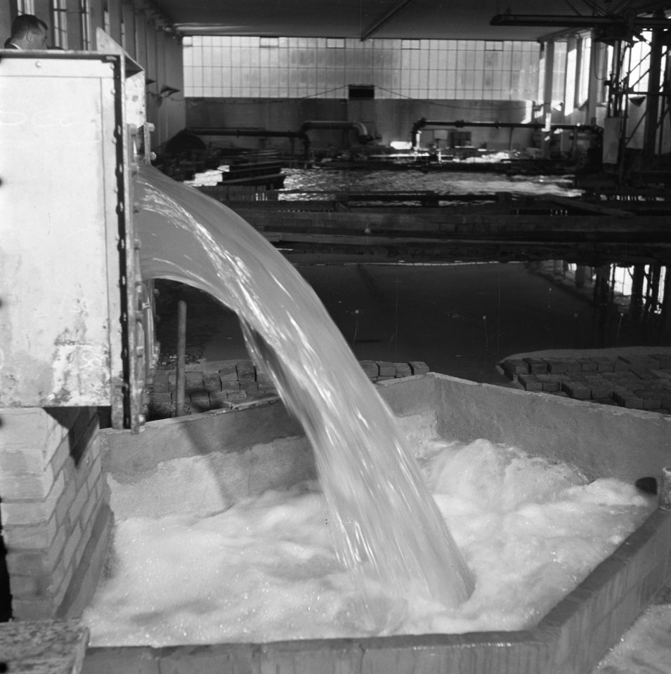 Reportage uit het waterloopkundig laboratorium te Delft, betreffende de droogleg, Bestanddeelnr 900-9476