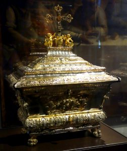 Repositorio Doria, view 1, Genoa, mid 16th century, silver, partially gilded, with gems - Museo Diocesano (Genoa) - DSC01577
