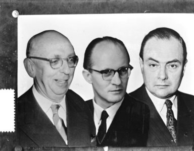 Repro Dr. Meij (Kath.), Dr. Konrad , Dr. Schneider stembiljet, Bestanddeelnr 907-3847