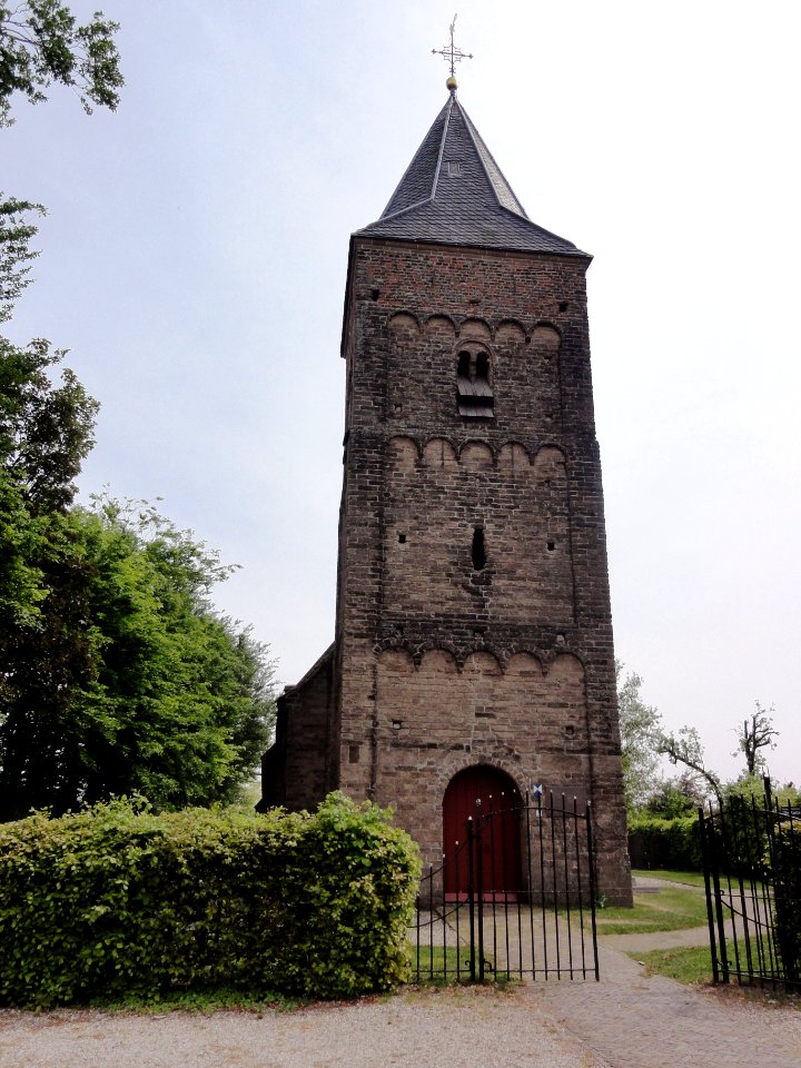 Ressen Rijksmonument 8945 toren NH kerk