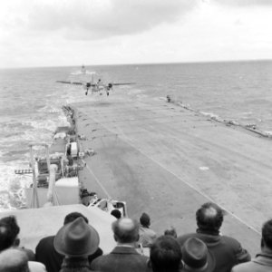 Reportage van vaartocht met Karel Doorman, Bestanddeelnr 914-1147