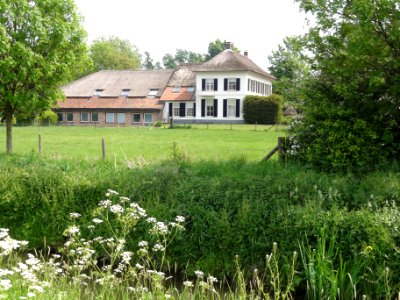 Ressen Rijksmonument 8947 Het Groote Meer, Slenkweg 2