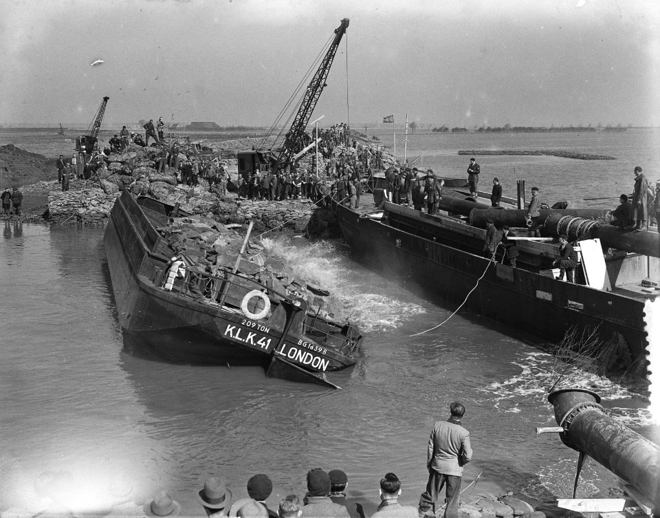 Rilland Bath dichten duikgat schip laten zinken, Bestanddeelnr 905-6747