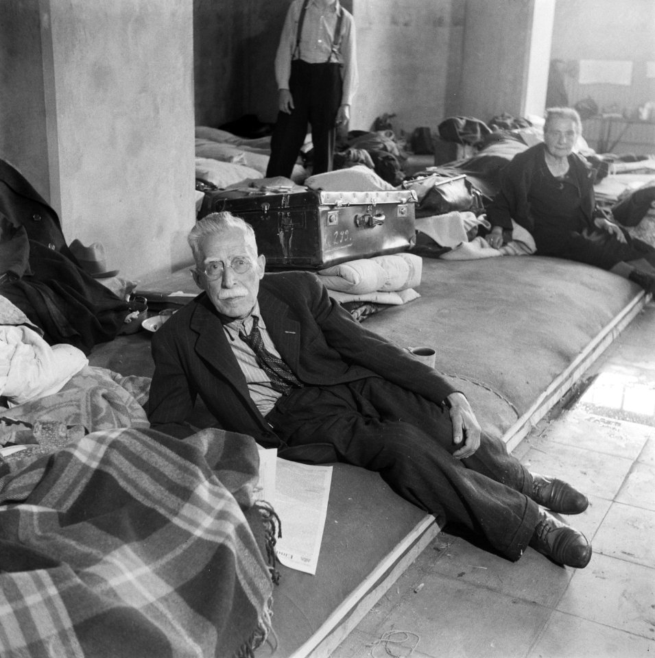 Reportage van het Repatrieringscentrum te Eindhoven, Bestanddeelnr 900-4524