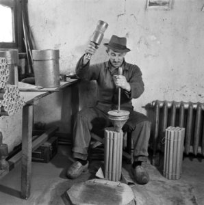 Reportage Vuurwerkfabriek Leiden, Bestanddeelnr 901-4010