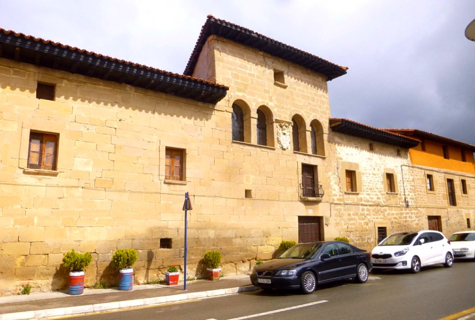 Rivabellosa - Palacio de los Sáenz de Santamaría 7