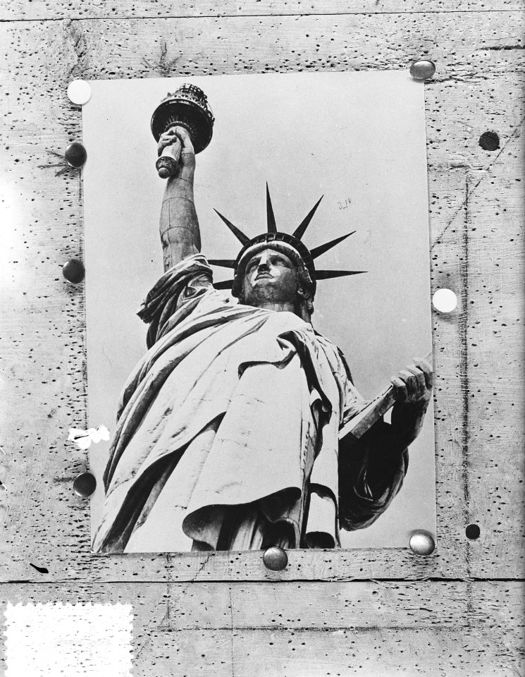 Repro Vrijheidsbeeld New York, Bestanddeelnr 905-5064