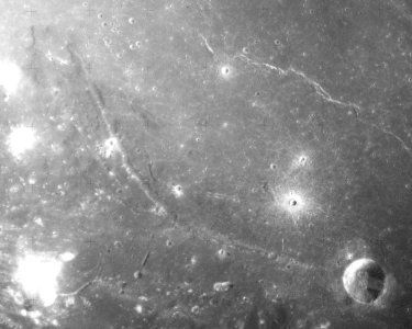 Rimae Sulpicius Gallus crater AS15-M-1812