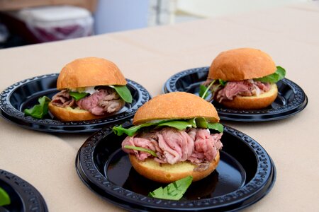 Sandwich beef sliders