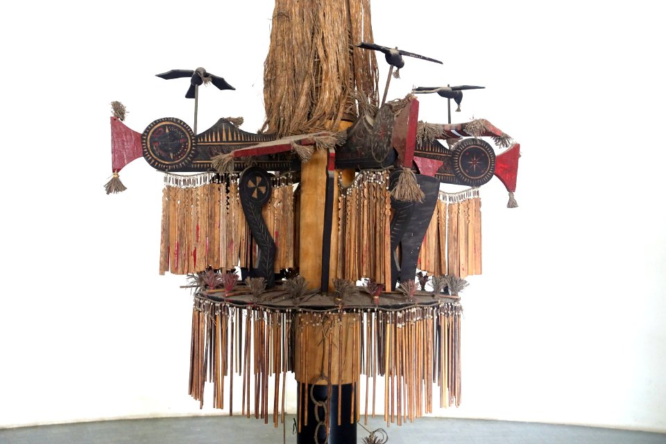 Ritual pole of the Co people, detail - Vietnam Museum of Ethnology - Hanoi, Vietnam - DSC02478