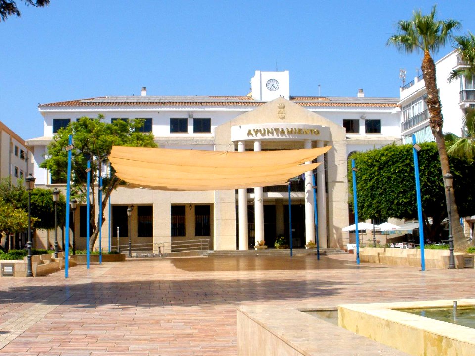 Rincón de la Victoria - Plaza Al Ándalus y Ayuntamiento 2