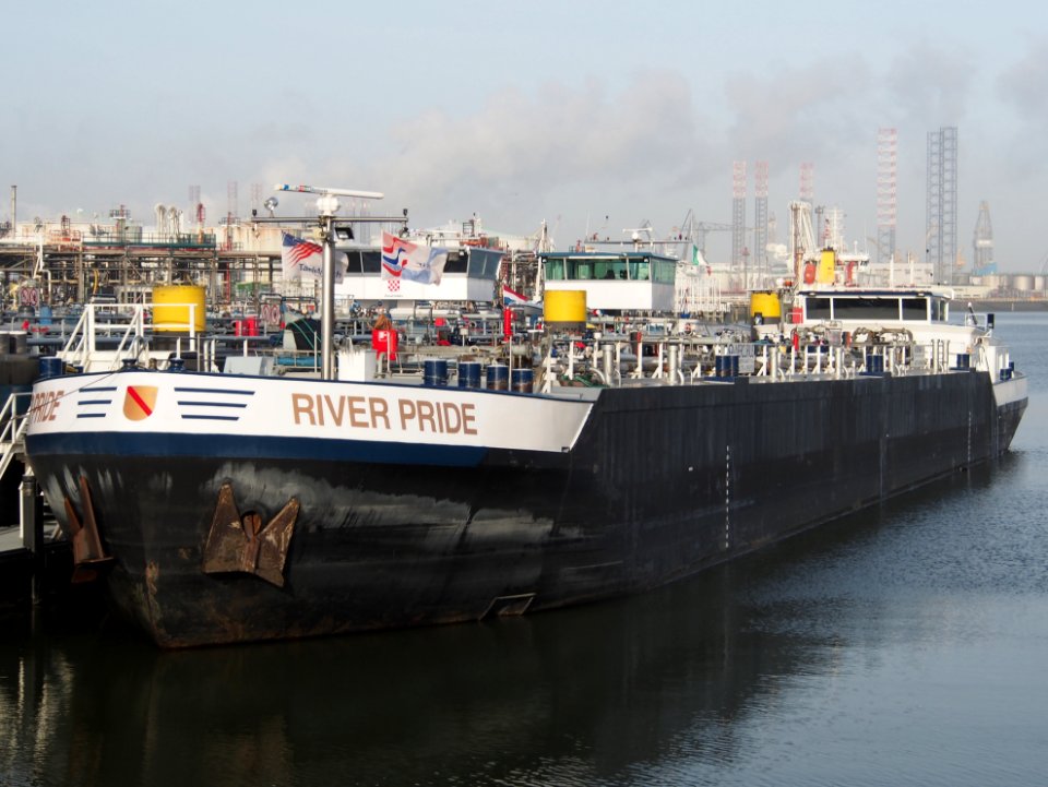 River Pride (ship, 1998) ENI 02323544 Port of Rotterdam pic2