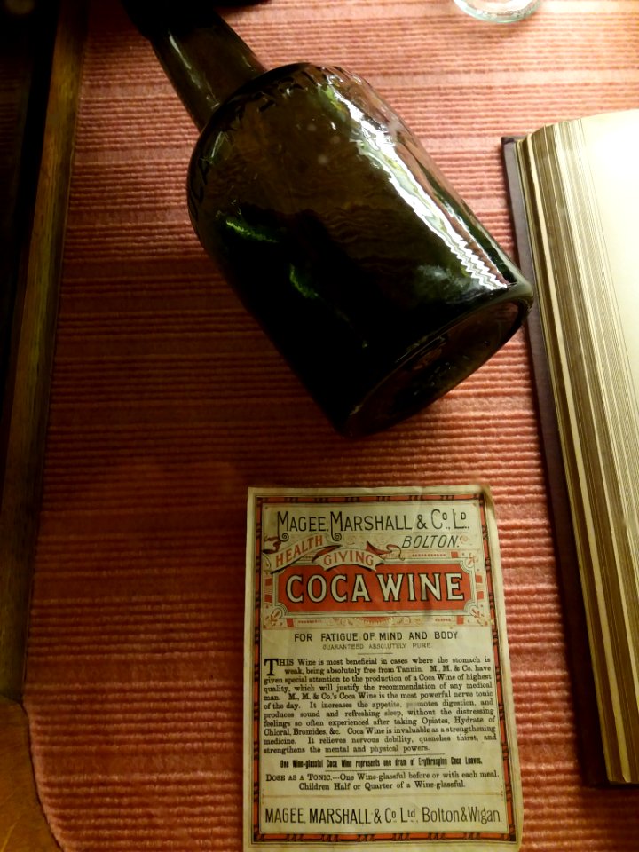 Rillieux-la-Pape - Musée Testut-Latarjet, Health giving Coca Wine for fatigue of mind and body