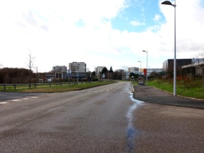Rillieux-la-Pape - Avenue de l'Europe, vers l'ouest, depuis le numéro 2507