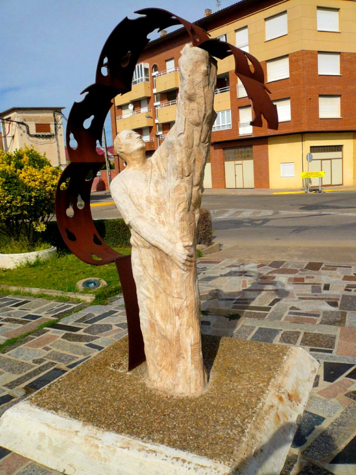Rincón de Soto - Esculturas urbanas 5