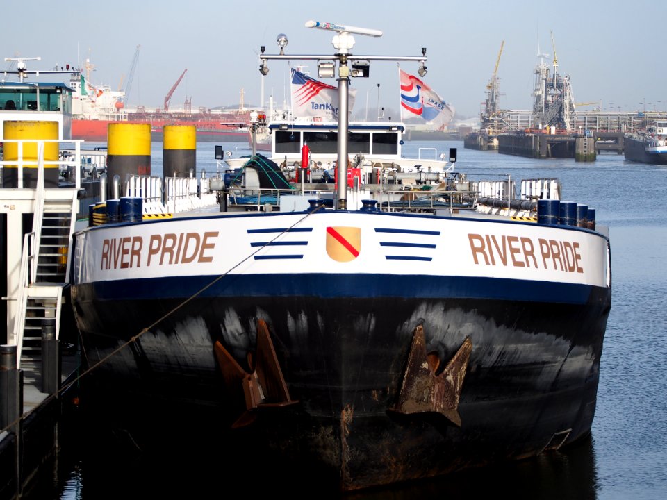 River Pride (ship, 1998) ENI 02323544 Port of Rotterdam pic4