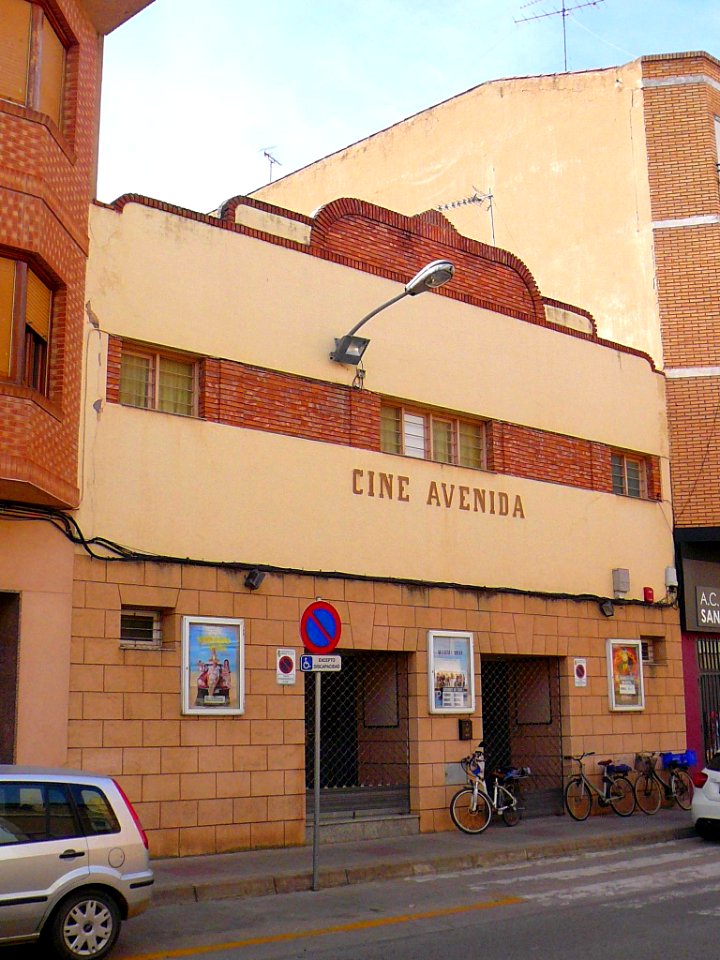 Rincón de Soto - Cine Avenida