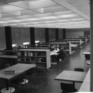 RK Economische Hogeschool in Tilburg, Bestanddeelnr 914-4956