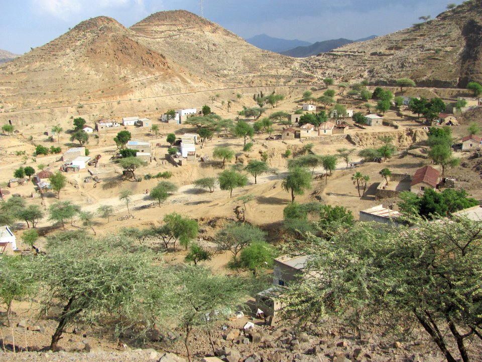 Rly line Ghinda-Embatkala
