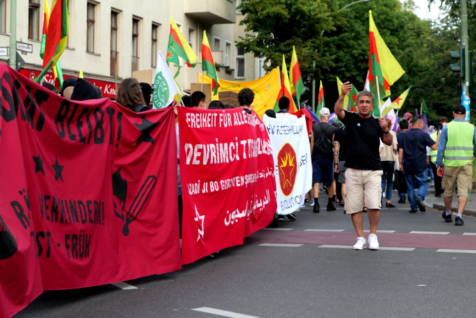 Rise up 4 the revolution demonstration Berlin 2020-07-19 27