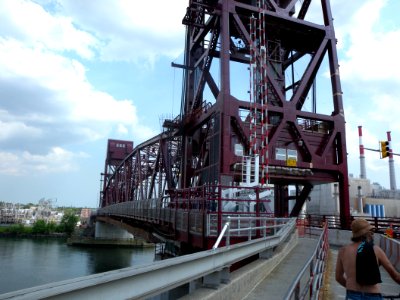 RI Bridge closeup jeh