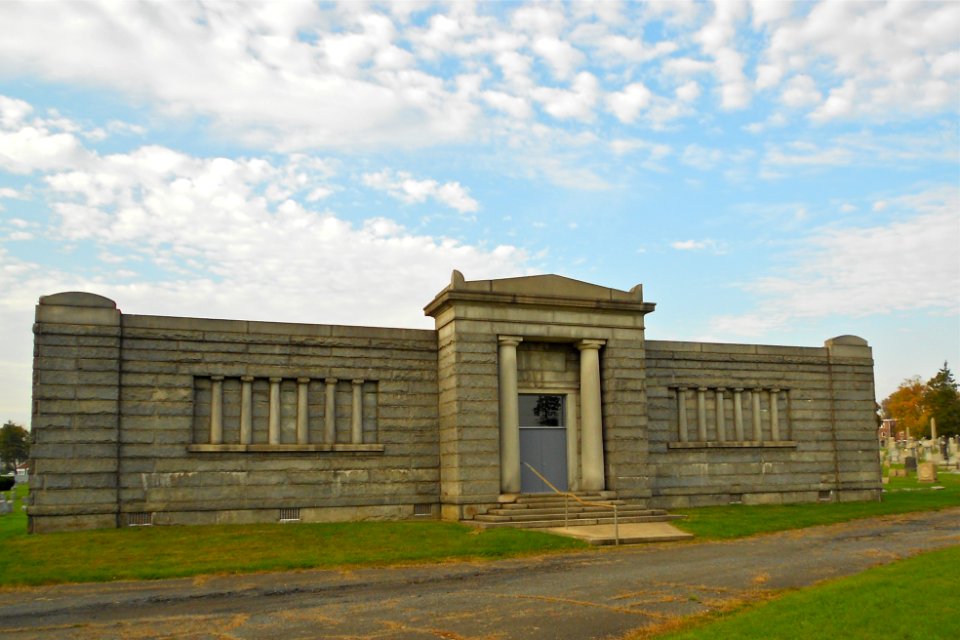Riverview Wilm DE Community Masoleum