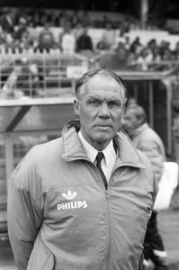 Rinus Michels , close, Bestanddeelnr 934-2596