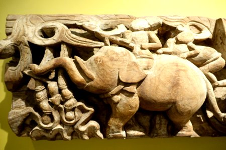 Riding on elephant and wrestling, view 2, Lien Hiep Communale house, Ha Tay province, 17th century AD, wood - Vietnam National Museum of Fine Arts - Hanoi, Vietnam - DSC04931