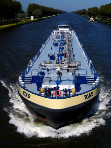 Riad, ENI 02332354 at the Amsterdam-Rhine canal, pic2