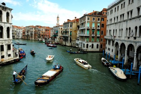 Rialto-view-north-20050524-020