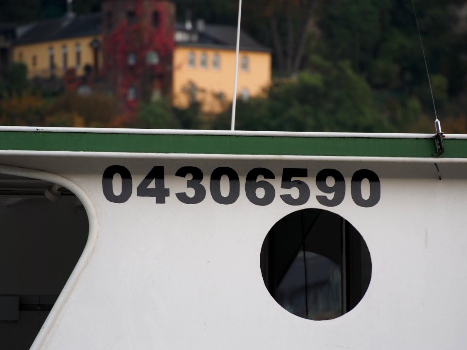 Rheingold, ENI 04306590 on the Rhine river at Koblenz, pic3