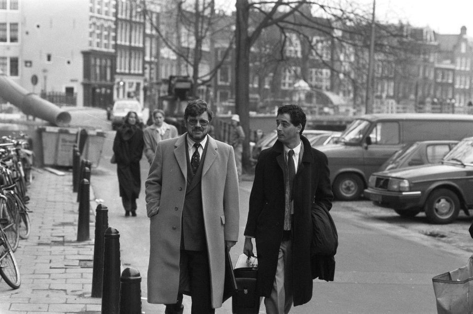 Rienk Kramer (l) en raadsman mr. Spong op naar gerechtsgebouw Amsterdam, Bestanddeelnr 934-2151