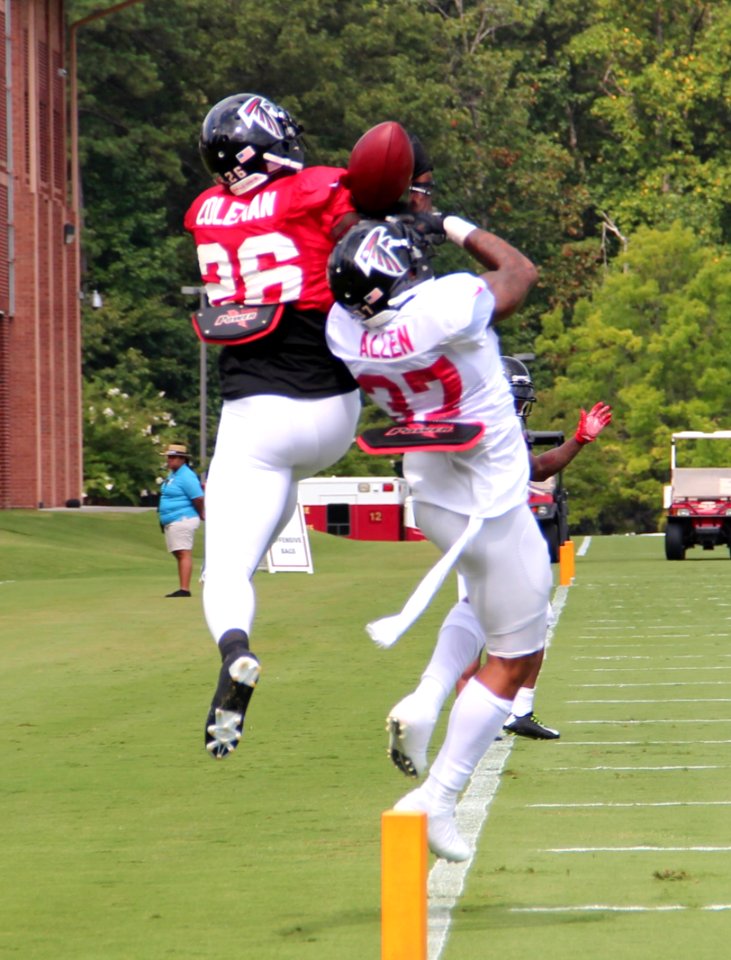 Ricardo Allen breaking up pass in training camp, 2016