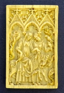 Ride to falcon hunting, Northern France, 1325-1350, ivory - Germanisches Nationalmuseum - Nuremberg, Germany - DSC03664