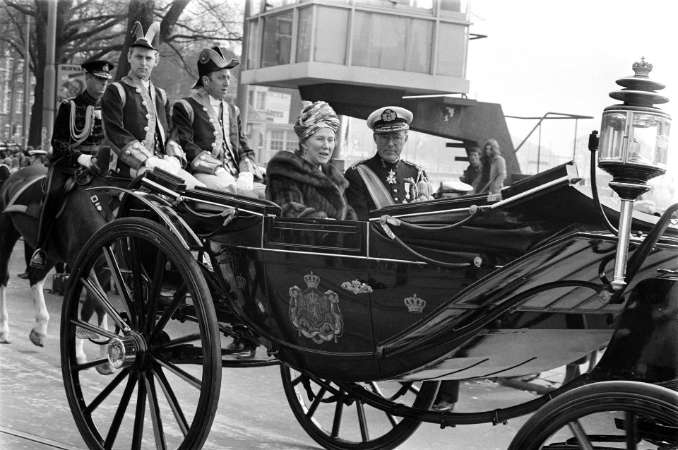 Rijtoer in een calèche naar de Dam, Bestanddeelnr 924-4508