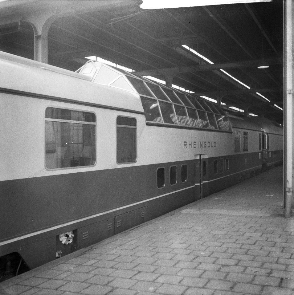 Rheingold Duitse trein met eerste etages, Bestanddeelnr 913-9601