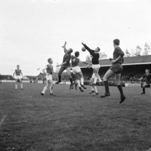 RHC tegen Haarlem 1-1, voetbal, spelmomenten, Bestanddeelnr 914-3577
