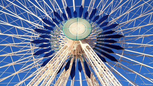 Funfair wheel amusement
