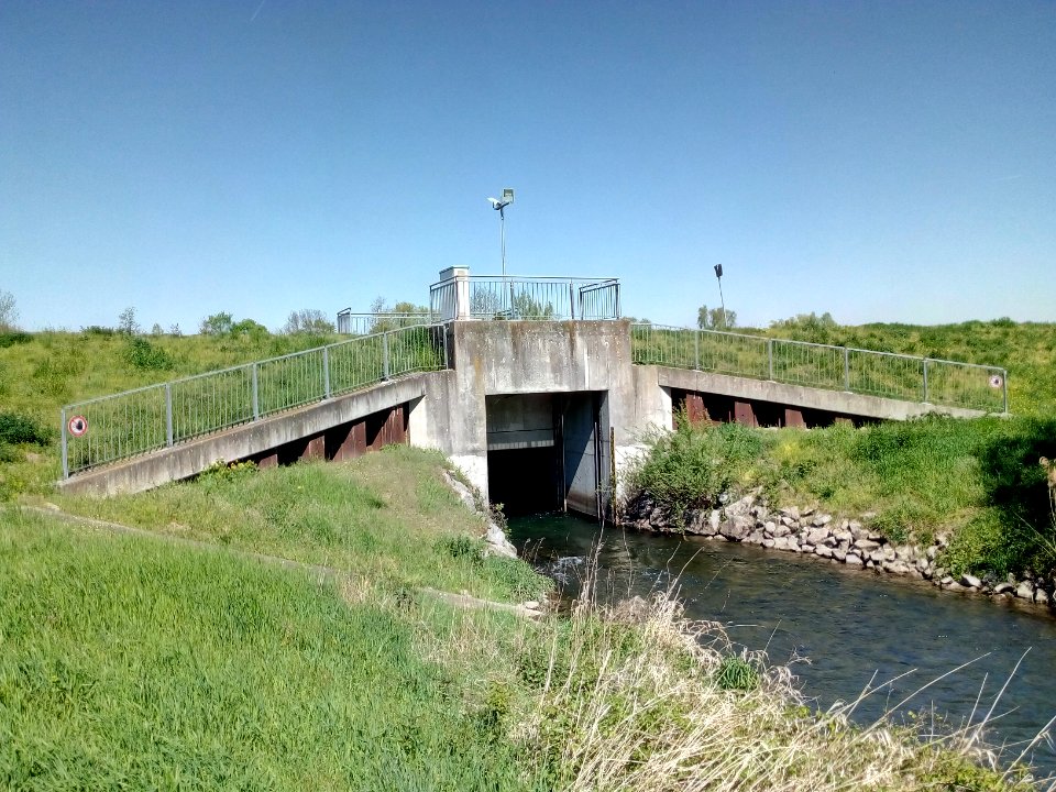 Rheinniederungskanal (Areko), Schließe Auslass Polder Söllingen-Greffern bei Hügelsheim