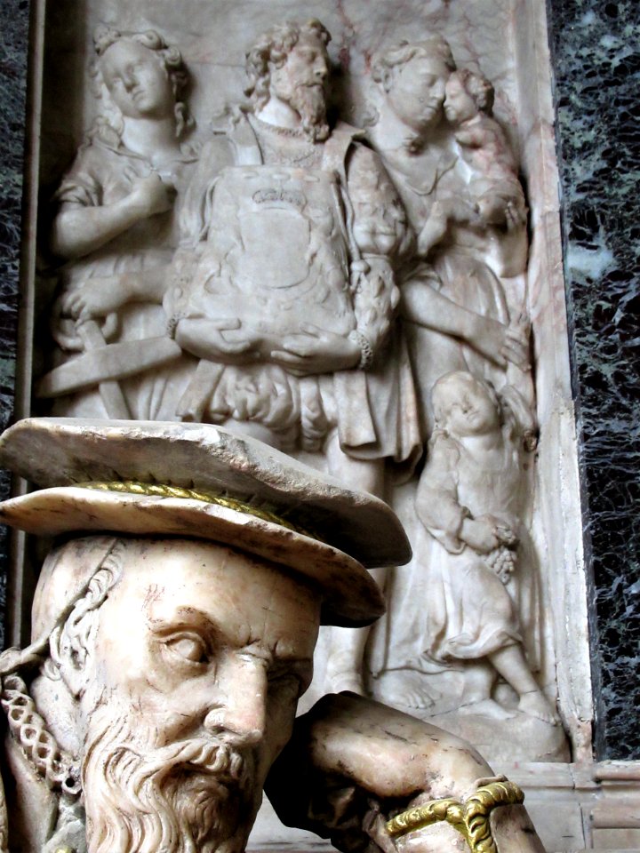Rich tomb, Holy Cross, Felsted 08