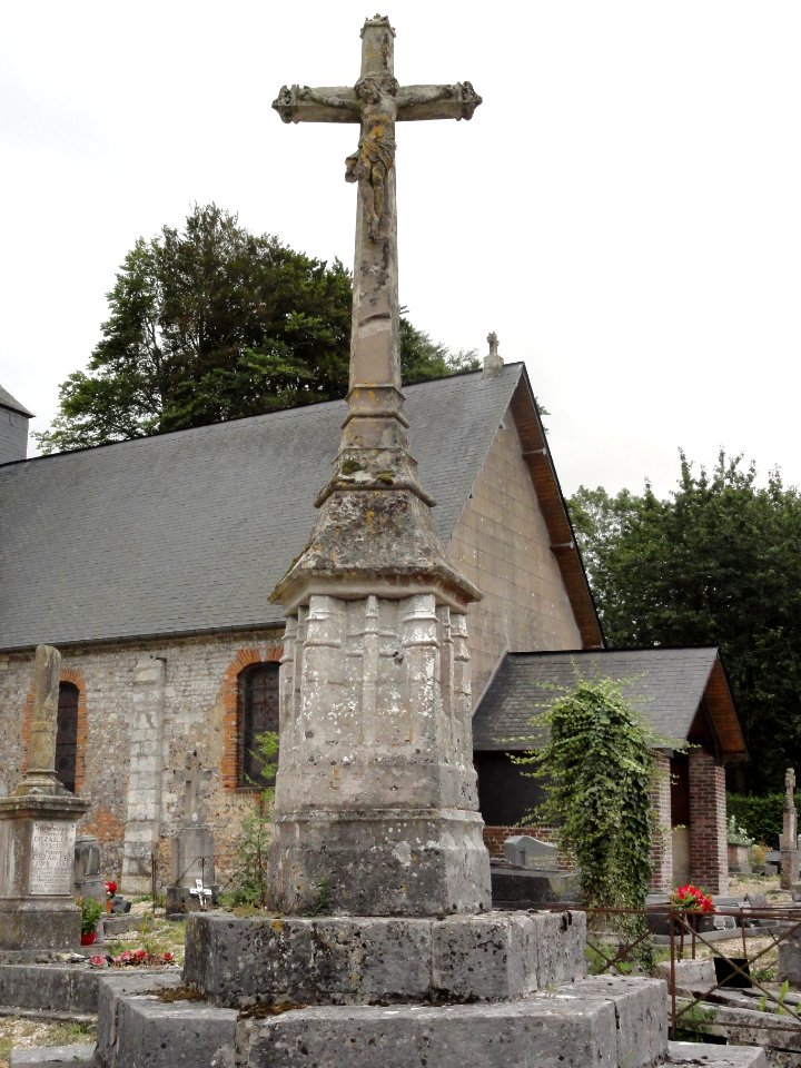 Ricarville (Seine-Mar.) croix de cimetière