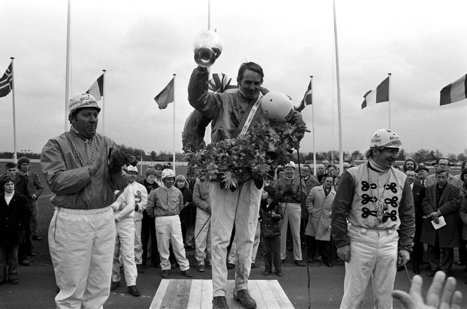 Rijders kampioenschap Pikeurs in Hilversum, Thoresen, Van Dooyeweerd en Martens , Bestanddeelnr 926-2873