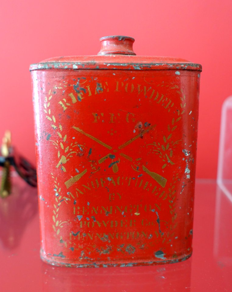 Rifle Powder F.F.G., manufactured by Bennington Power Co., Bennington VT, undated, tinned iron with pewter cap - Bennington Museum - Bennington, VT - DSC08612