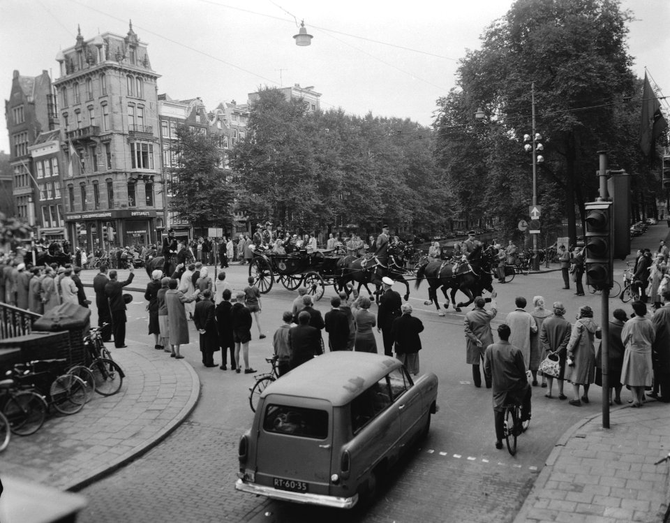 Rijtoer door Amsterdam, Bestanddeelnr 909-8785