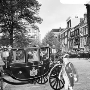 Rijtoer Koninklijke Familie van Ridderzaal naar Korte Voorhout Prinses Margrie, Bestanddeelnr 923-8447