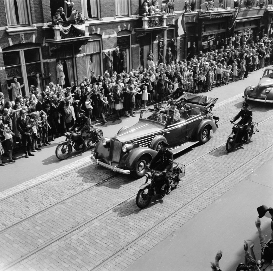 Rijtoer door Den Haag, Bestanddeelnr 900-4992
