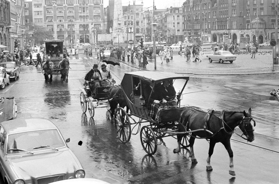 Rijtuigen op de Dam, Bestanddeelnr 924-6682